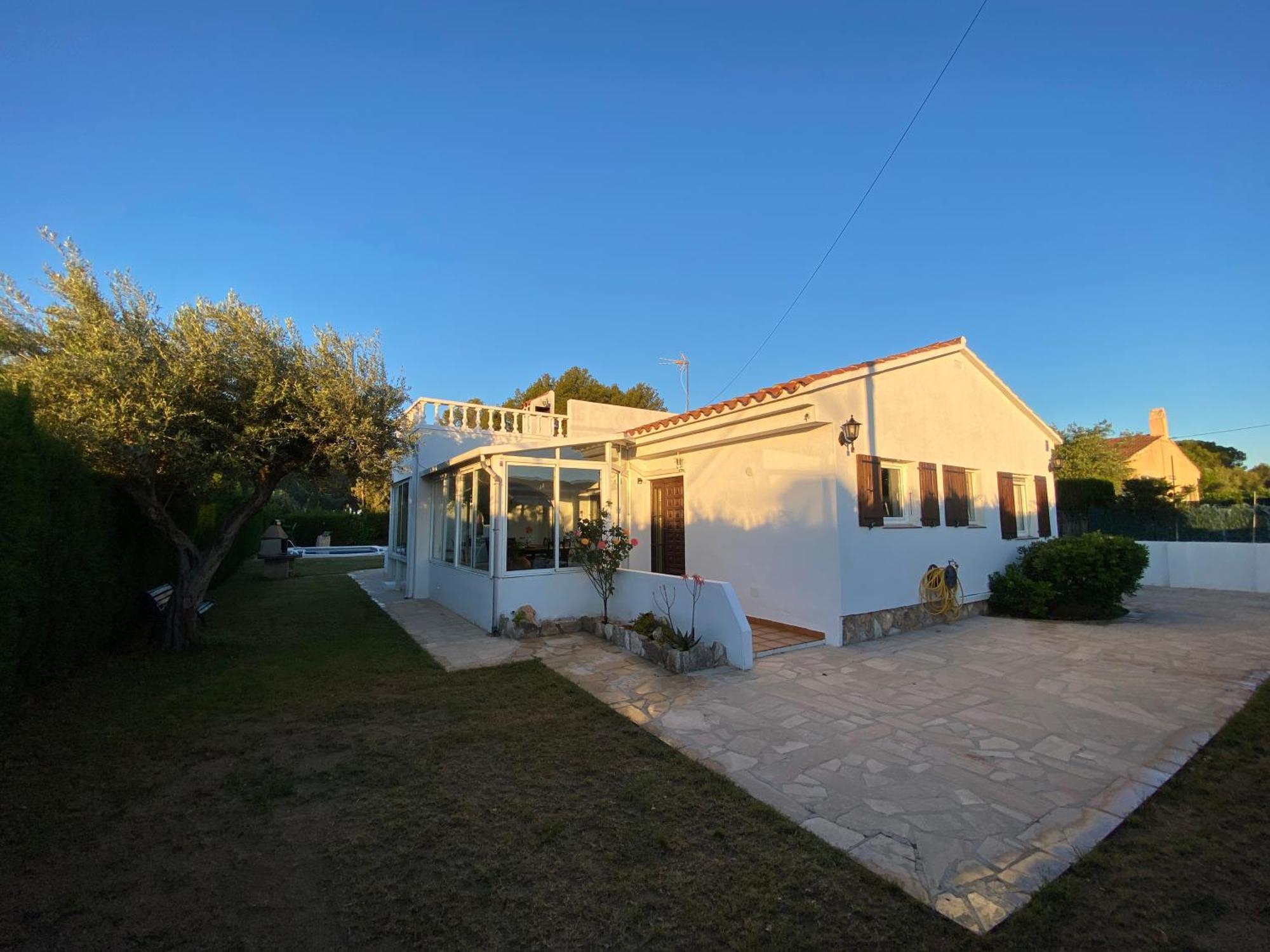 Villa Caramonte, En Costa Dorada Les Tres Cales Exterior photo